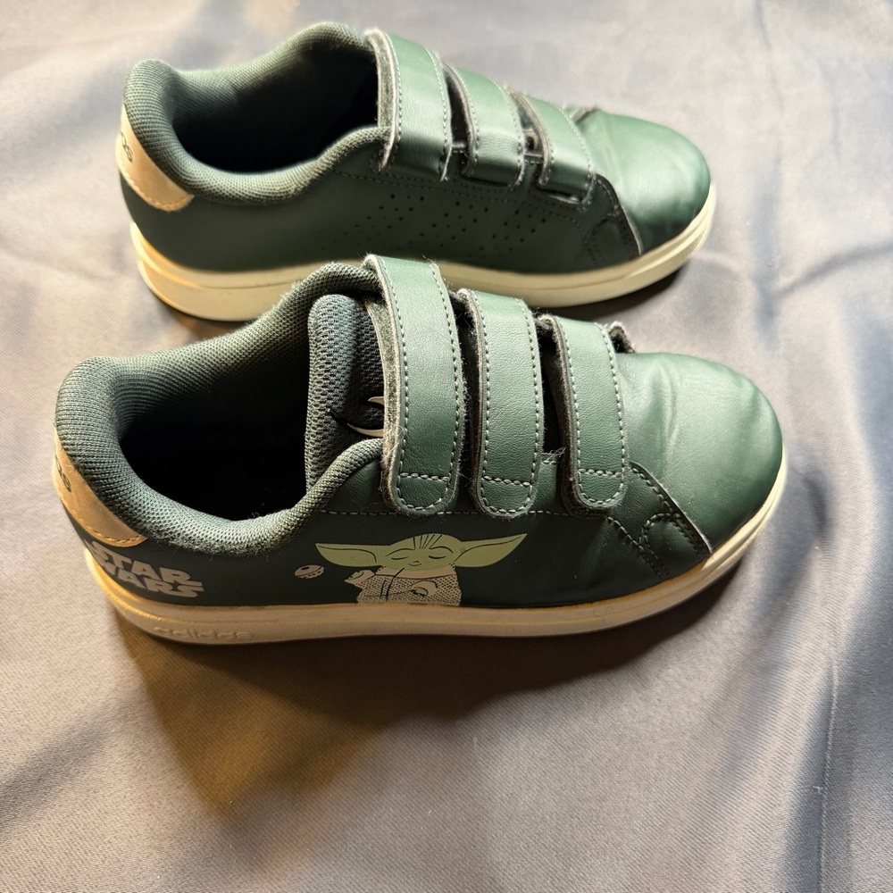 Adidas Star Wars Advantage C Grogu Baby Yoda Sneakers Kids Size 1